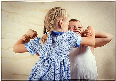 5 tips to avoid jealousy between siblings