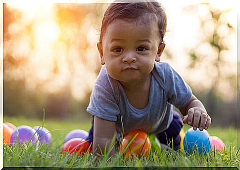 The baby's crawling stage