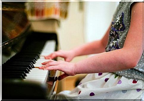 Benefits of Music Therapy with Autistic Children